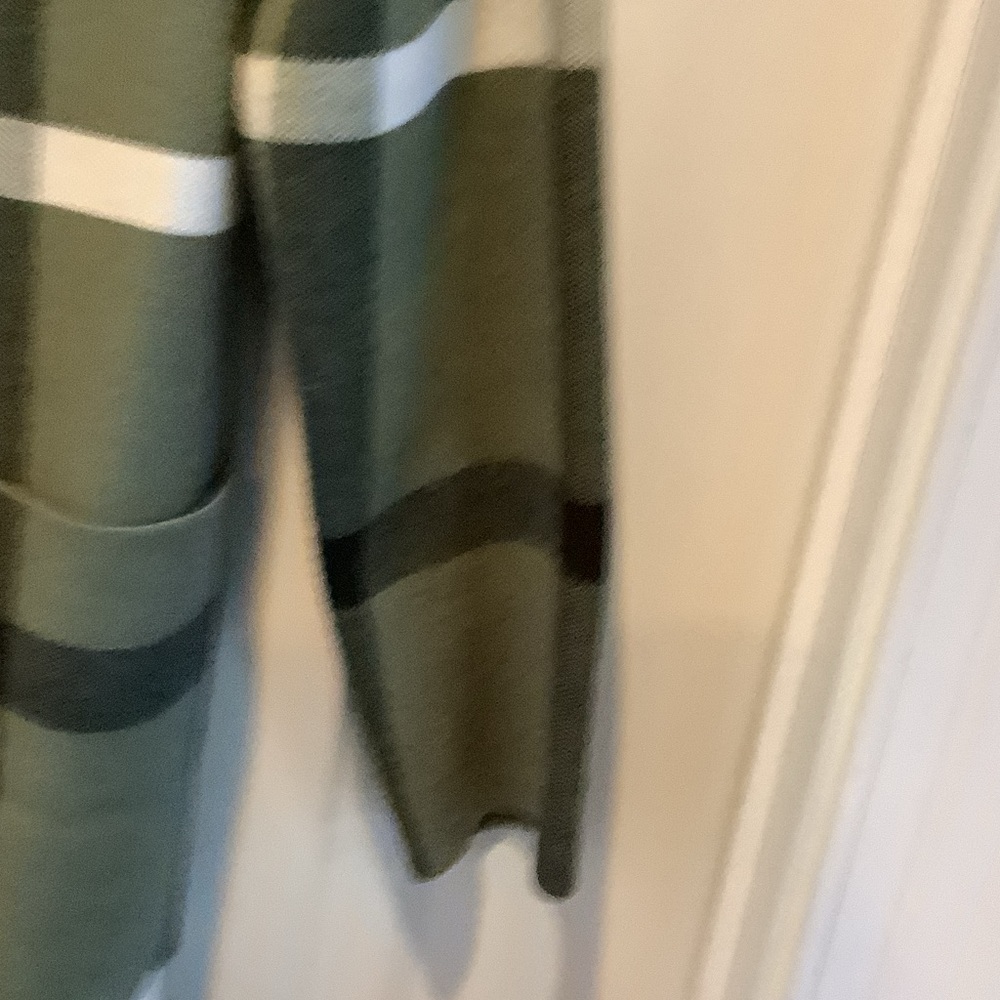 Tahari Olive and Black Knit Sweater - Picture 6 of 10